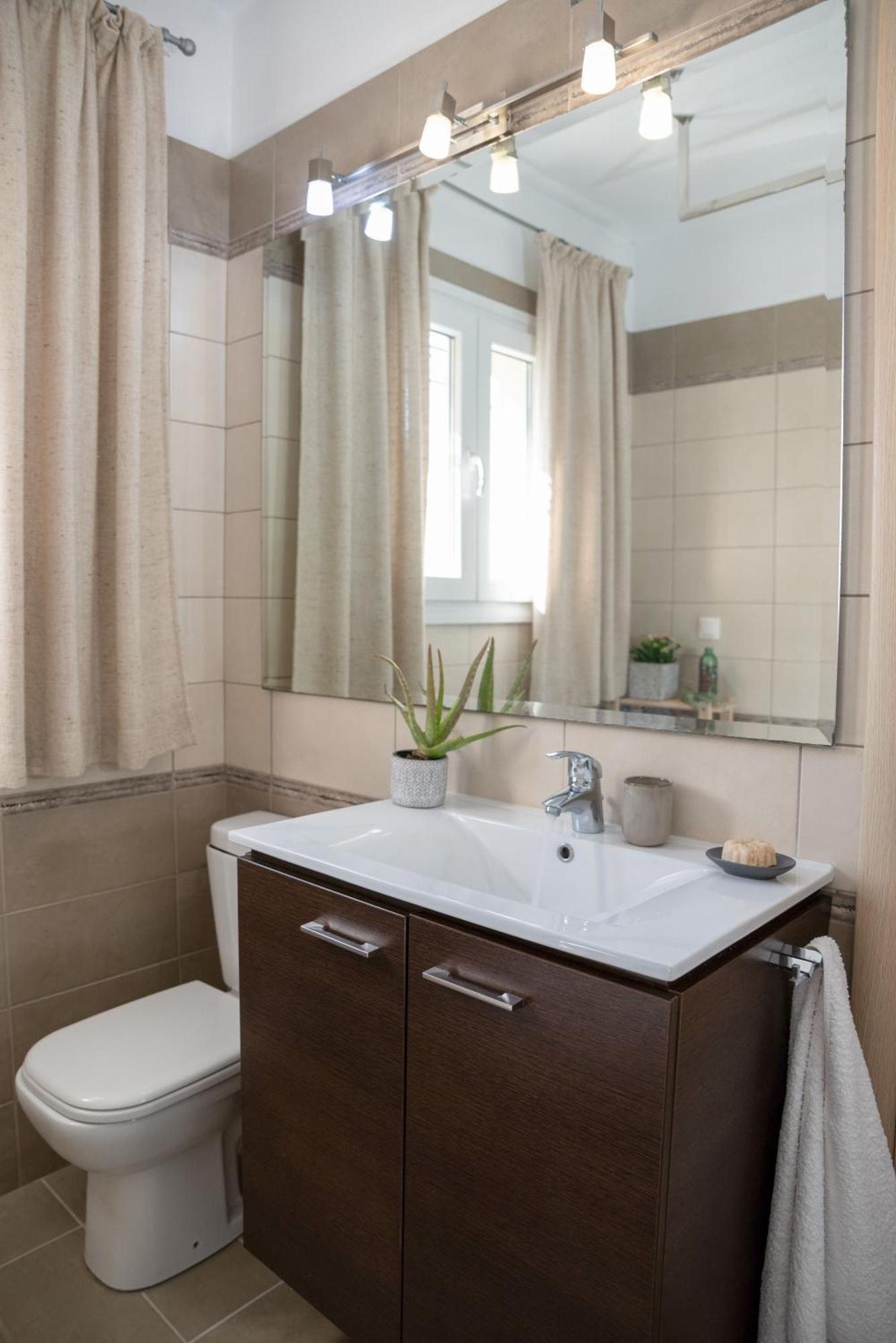 Solari Hill Maisonette Two Private Parking Alepou Екстериор снимка