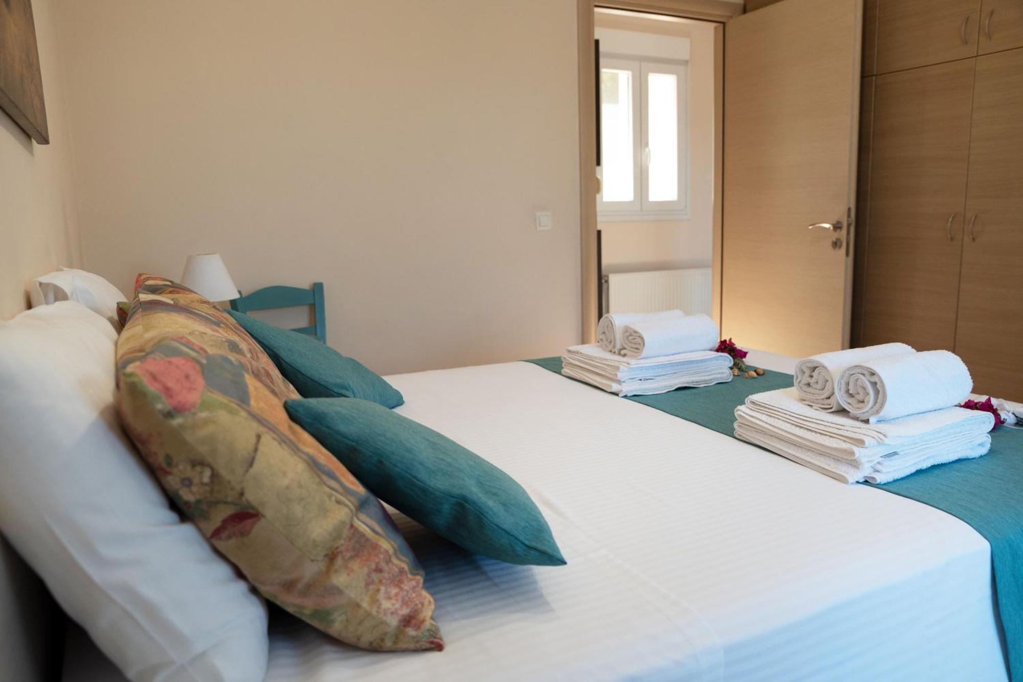 Solari Hill Maisonette Two Private Parking Alepou Екстериор снимка